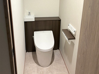 トイレリフォーム 収納力とデザイン性を兼ね備えたこだわりレストルーム